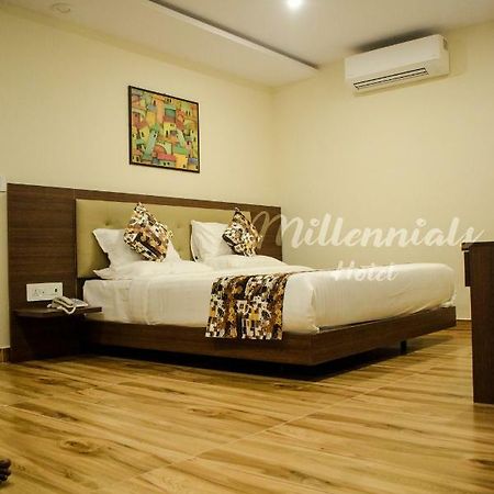 Millennials Hotel Bangalore Exterior foto